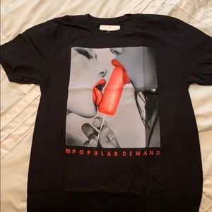 Popular Demand Men’s Short Sleeve Size S